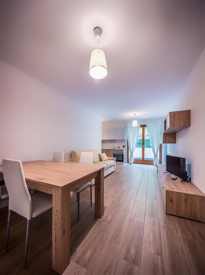 Residenza Finestra Sul Parco Apartment Comano Terme Exterior photo